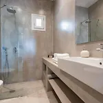 Michael Zeppos Appartement Náoussa