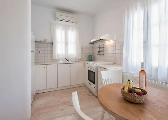 Michael Zeppos Apartamento Naousa