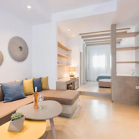 Michael Zeppos Apartment Naousa (Paros)