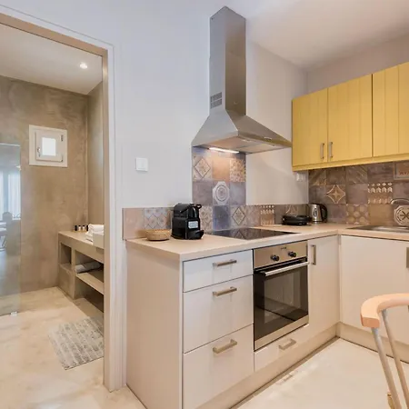 Apartment Michael Zeppos *