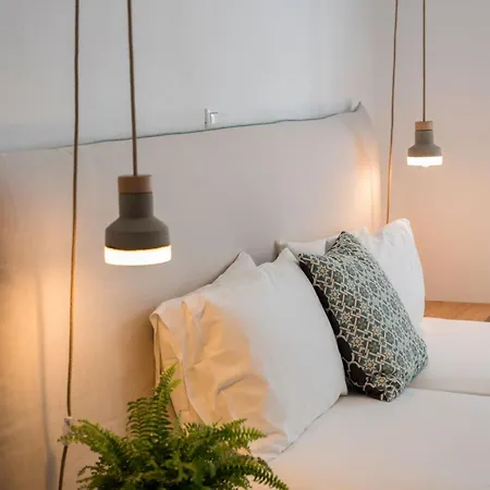 Michael Zeppos * Naousa (Paros)