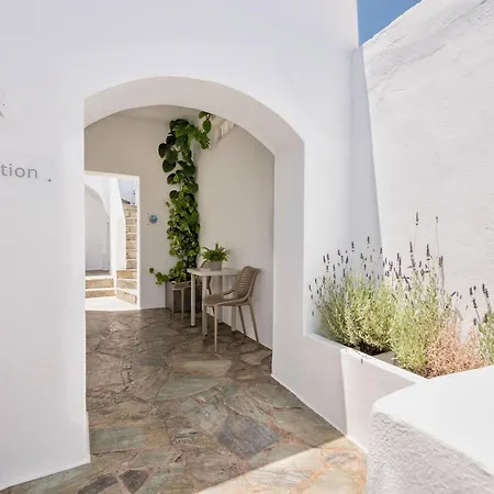 Michael Zeppos Apartment *